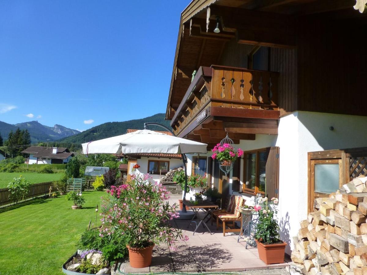 Blissful Apartment In Altenau With Patio Ruang foto